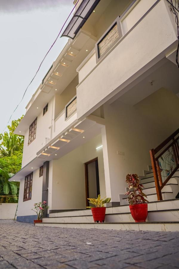 Shimano Square Varkala Exterior foto